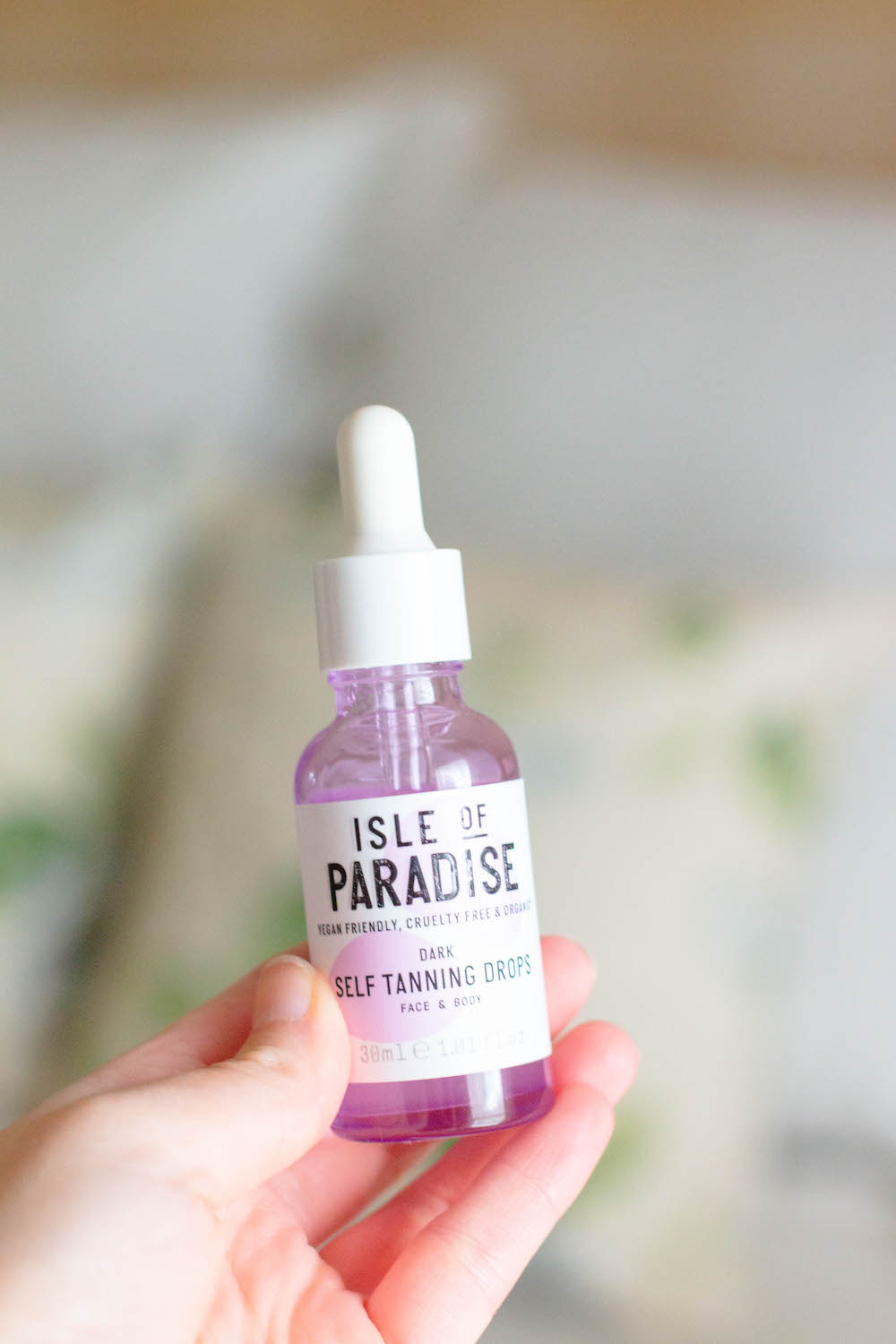 Isle Of Paradise Tanning Drops Review: Self Tanning Drops